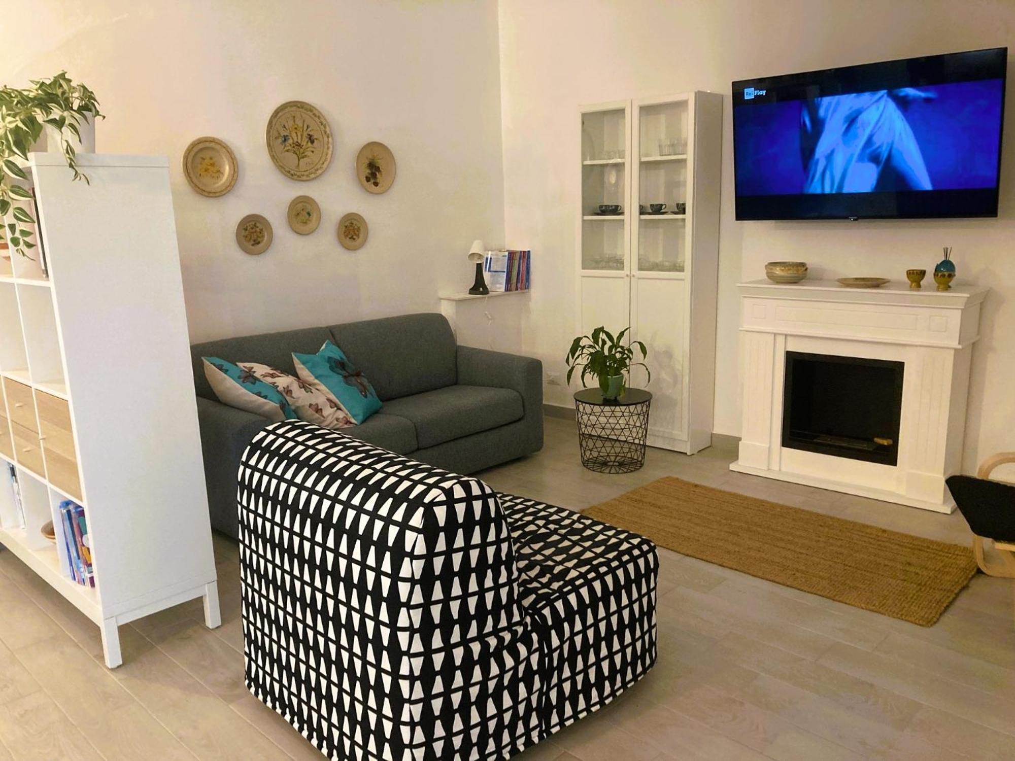Mirabella ImbaccariLa Casa Bluアパートメント エクステリア 写真