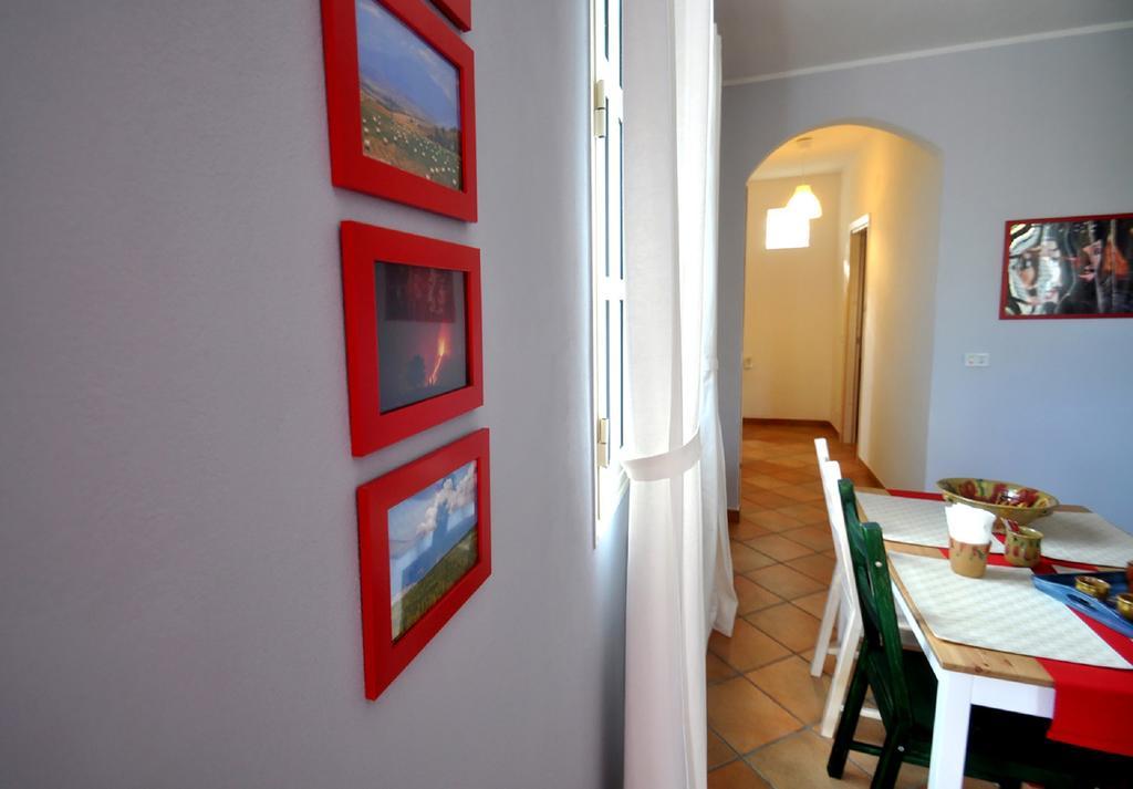 Mirabella ImbaccariLa Casa Bluアパートメント エクステリア 写真