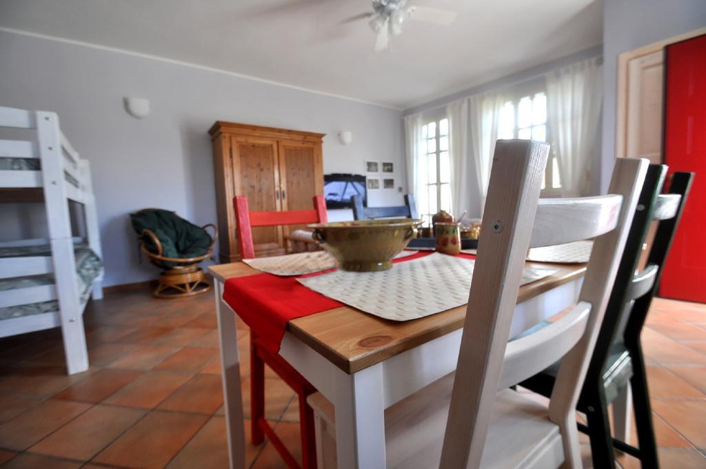 Mirabella ImbaccariLa Casa Bluアパートメント エクステリア 写真