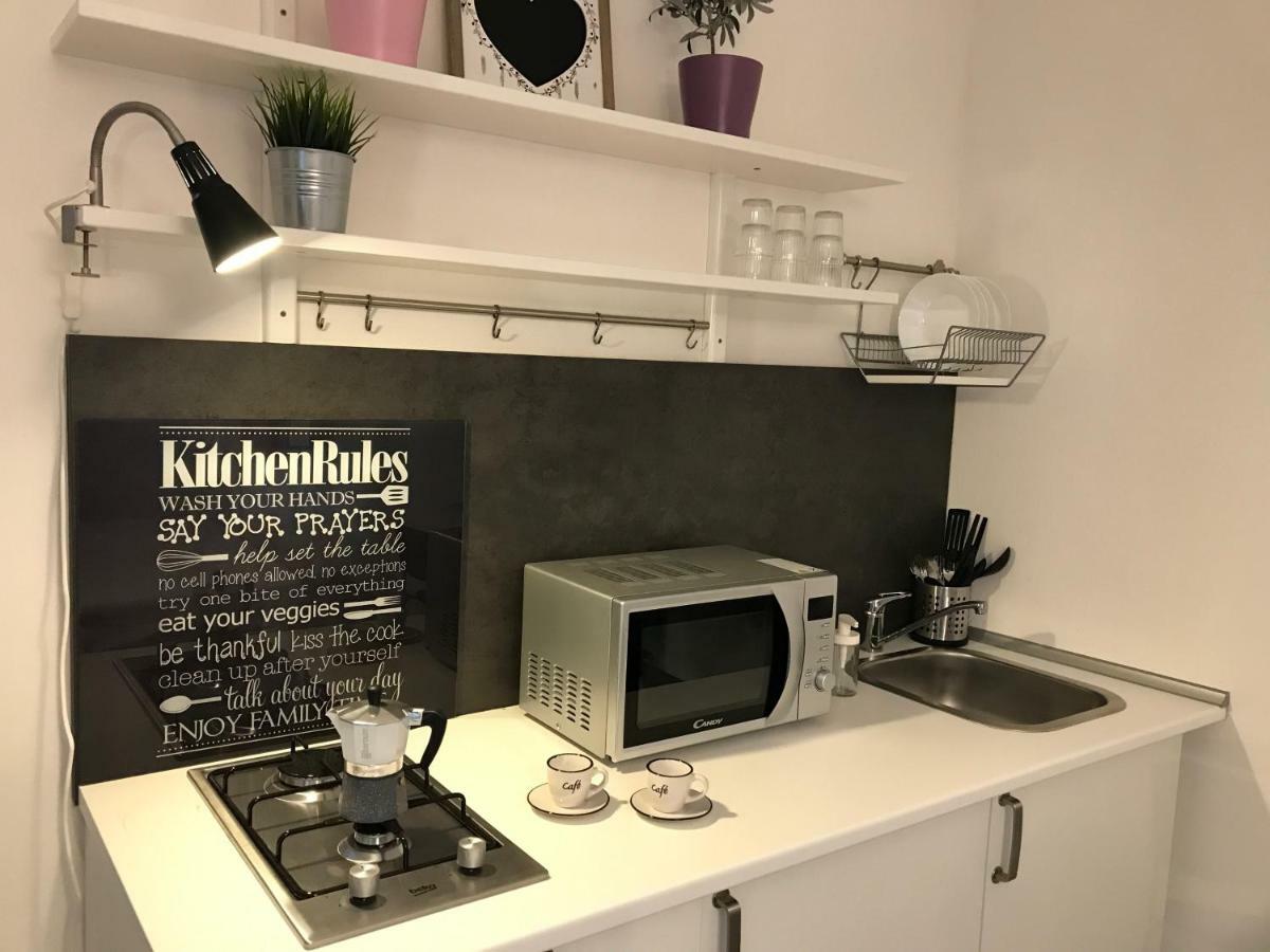 Mirabella ImbaccariLa Casa Bluアパートメント エクステリア 写真